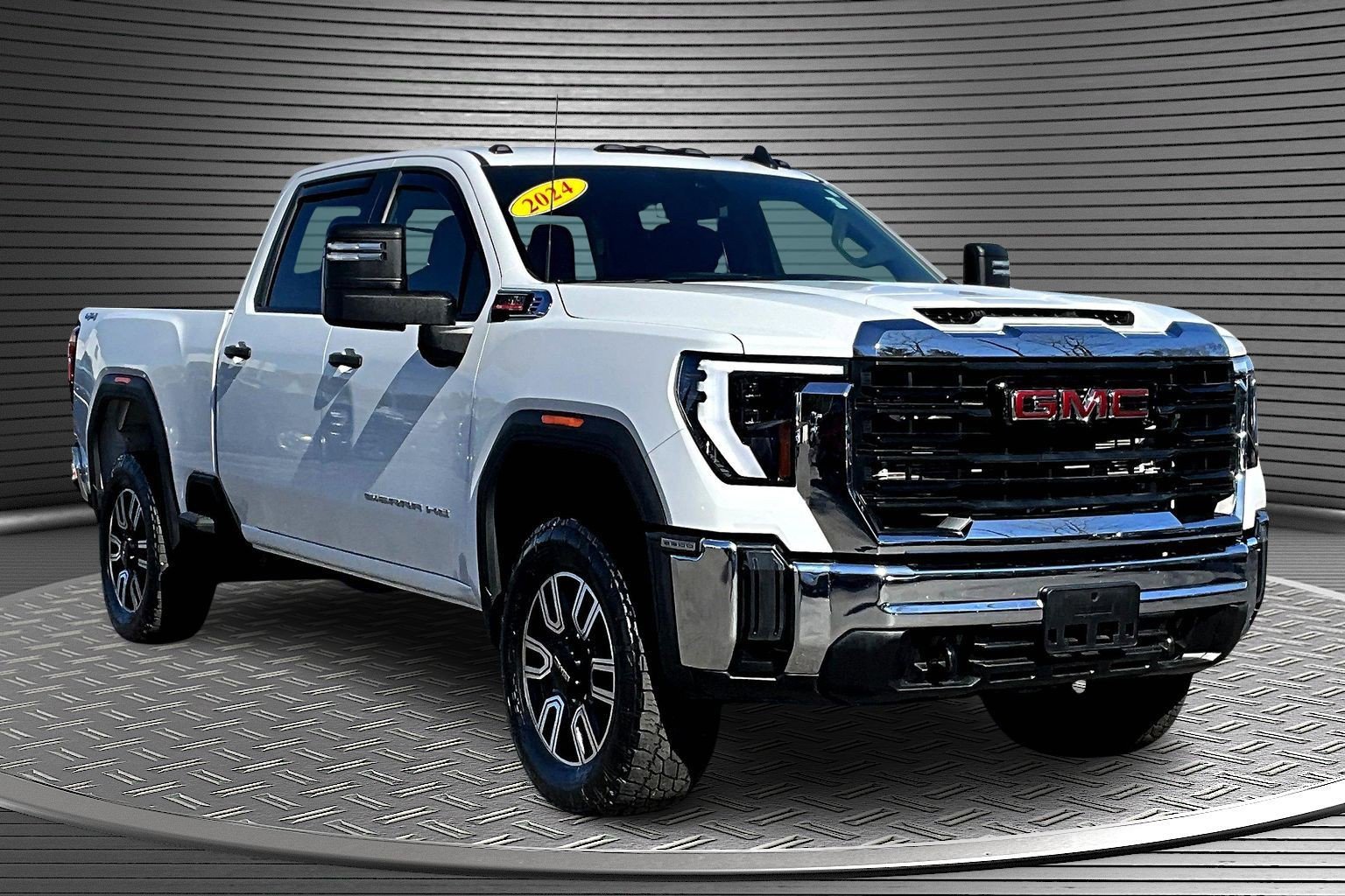 Used 2024 GMC Sierra 3500 Pro w/ Convenience Package