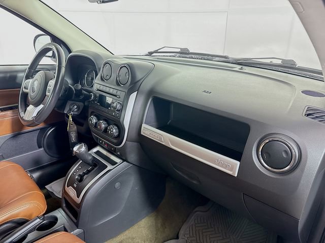 Used 2016 Jeep Compass High Altitude image 29