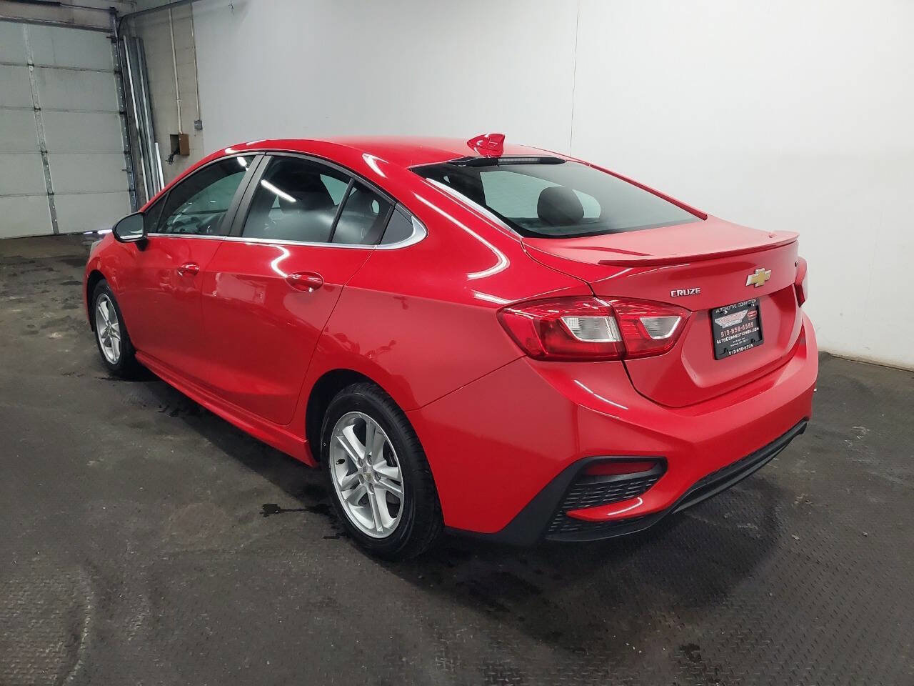 Used 2017 Chevrolet Cruze LT image 5