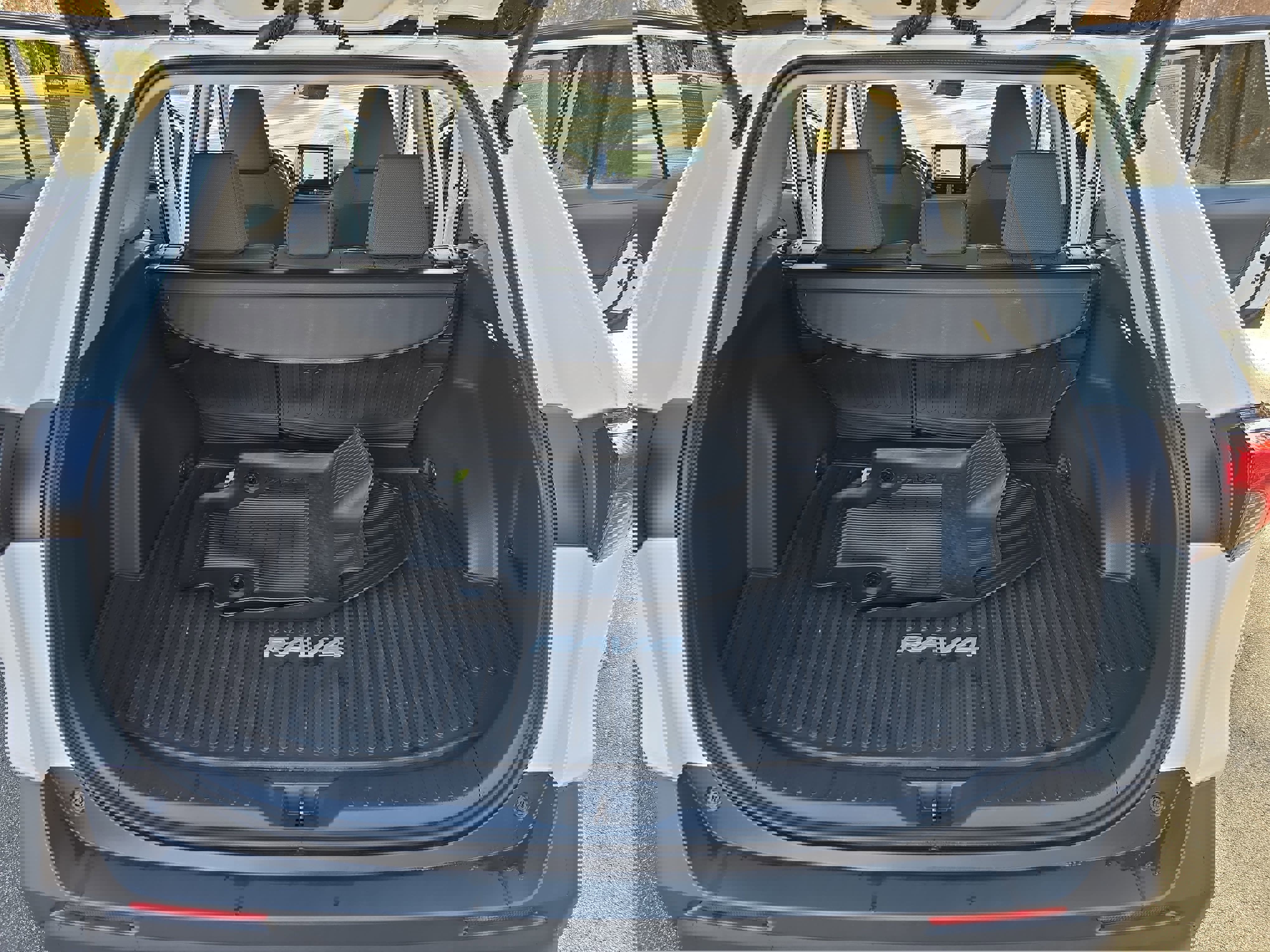 Used 2025 Toyota RAV4 XLE w/ Convenience Package image 12