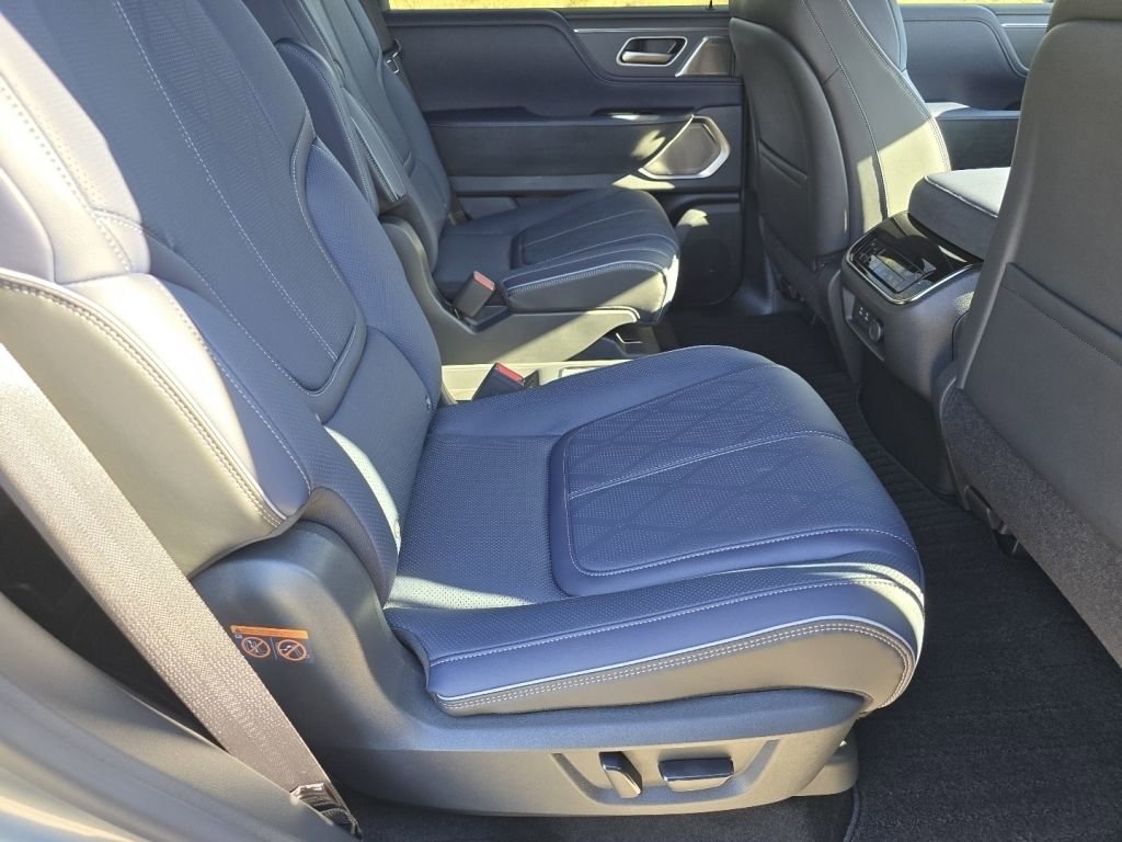 New 2026 INFINITI QX80 4WD w/ Sport Exterior Package image 24