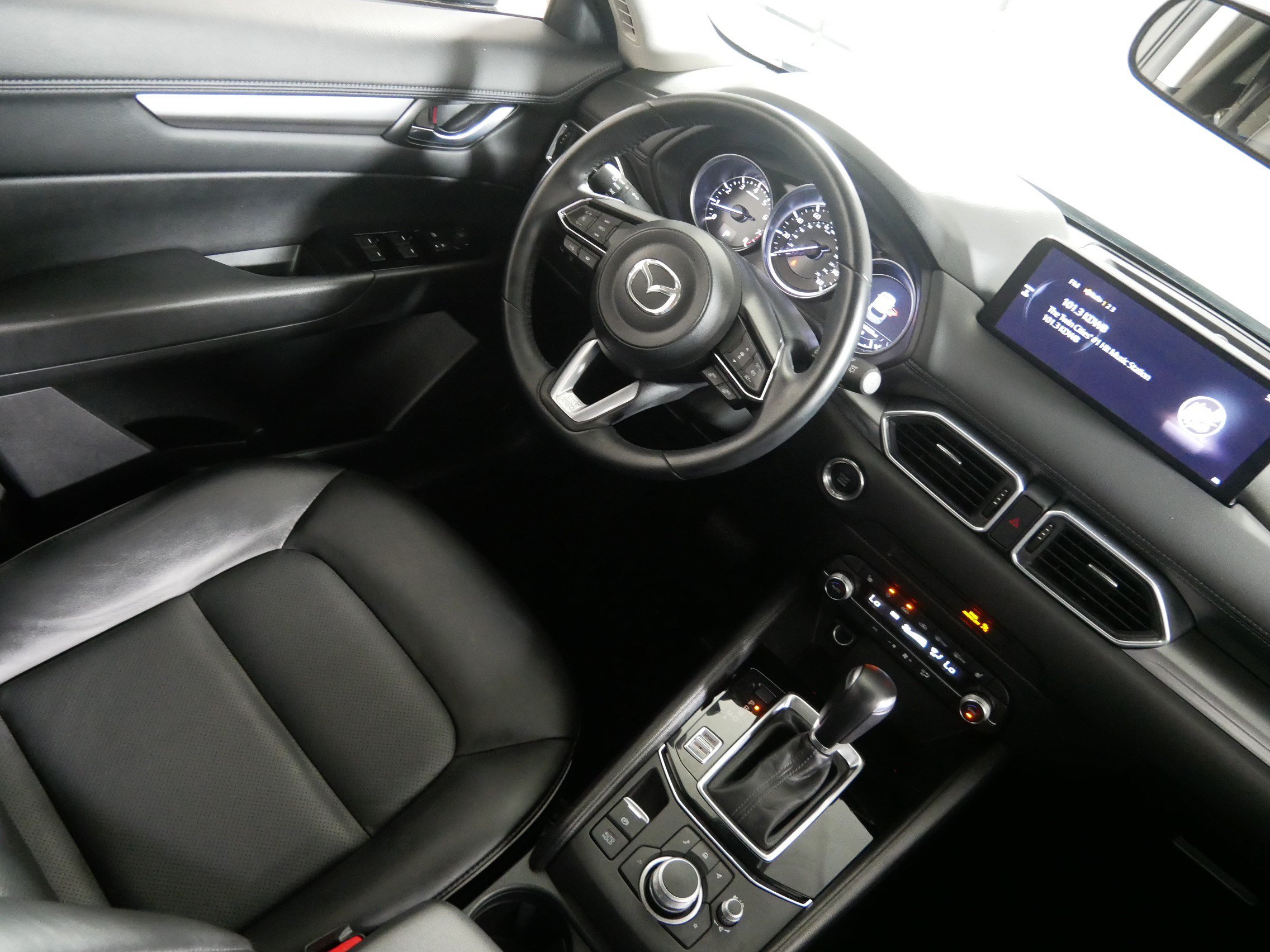 Used 2025 MAZDA CX-5 AWD 2.5 S w/ Select Package image 9
