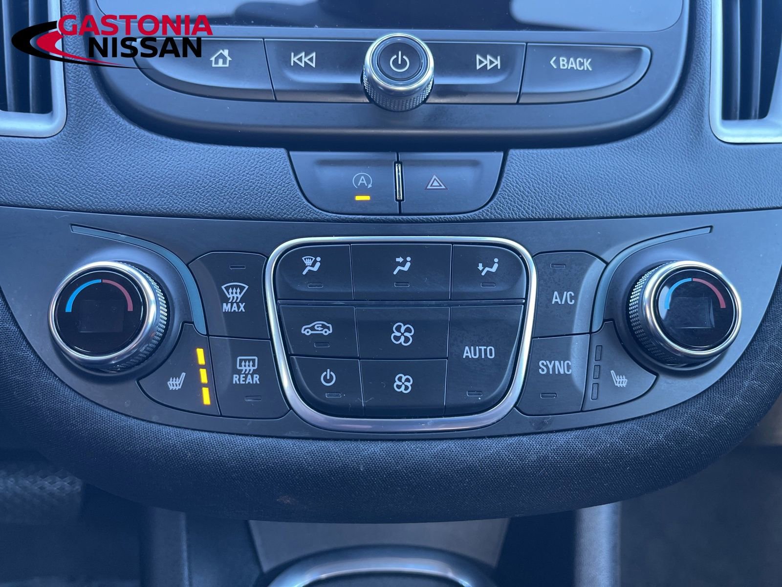 Used 2023 Chevrolet Malibu LT image 29