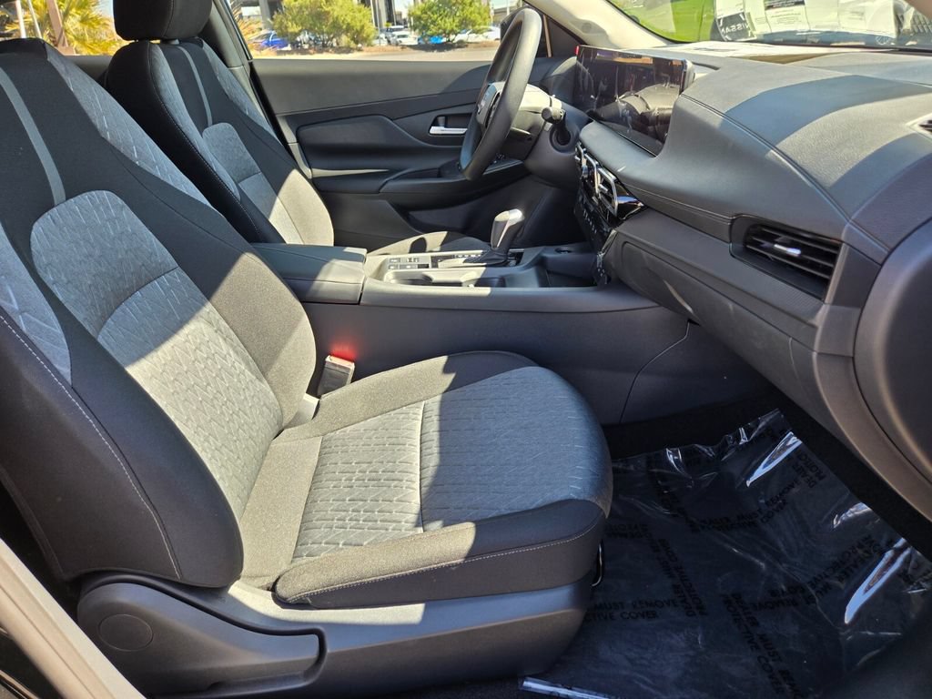 New 2026 Nissan Sentra SV w/ SV Convenience Package FWD image 25