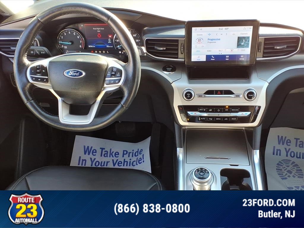 Certified 2022 Ford Explorer XLT w/ Equipment Group 202A image 12