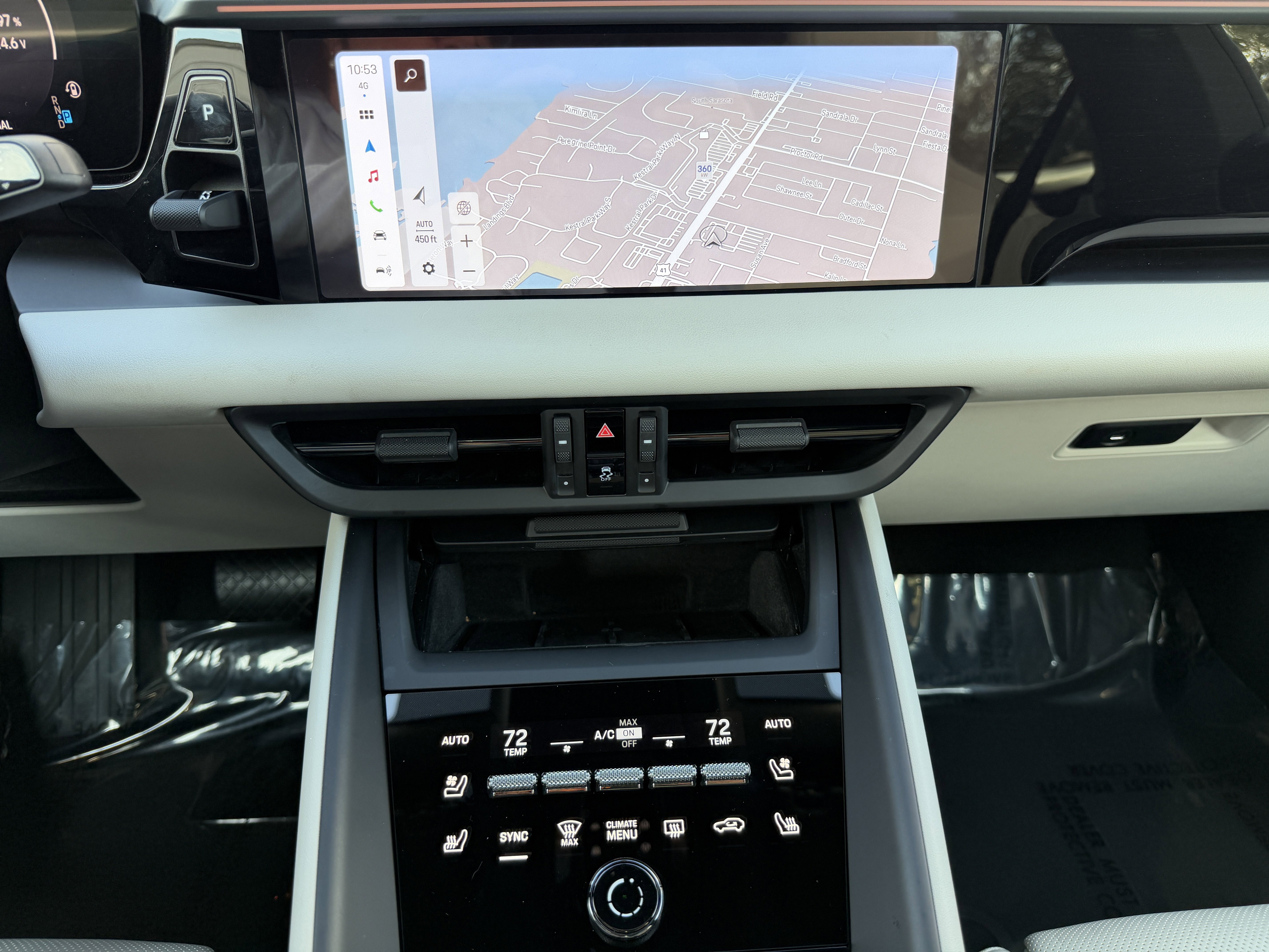 Certified 2024 Porsche Macan 4 Electric image 29