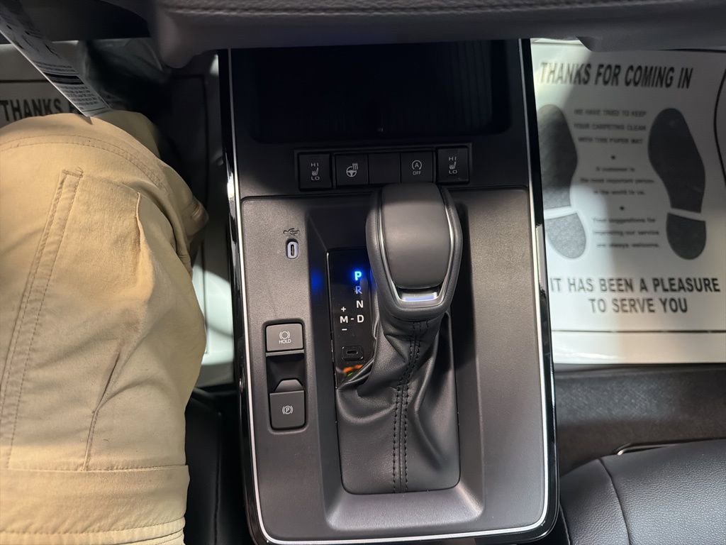 Used 2026 Toyota Corolla Cross XLE w/ Convenience Package image 30