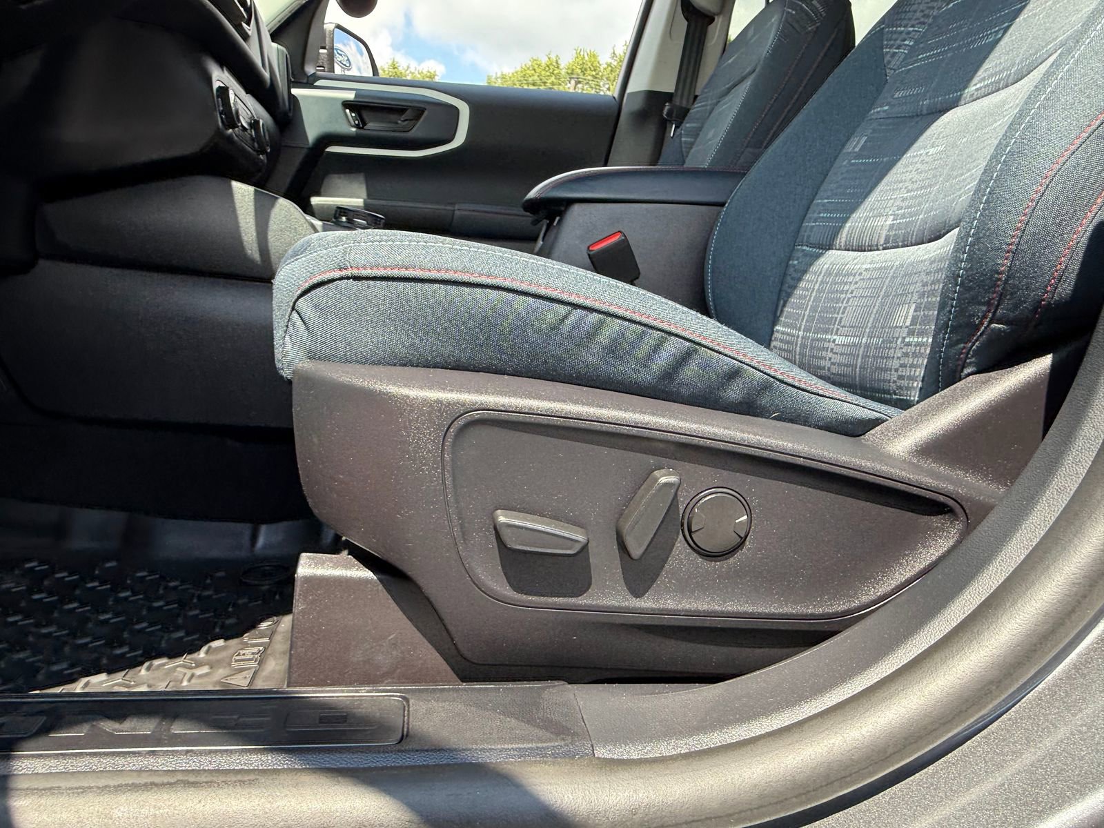 Used 2024 Ford Bronco Sport Heritage w/ Heritage Convenience Package image 24