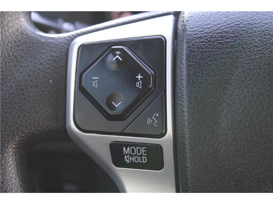 Used 2019 Toyota Tundra SR5 w/ SR5 Upgrade Package image 18