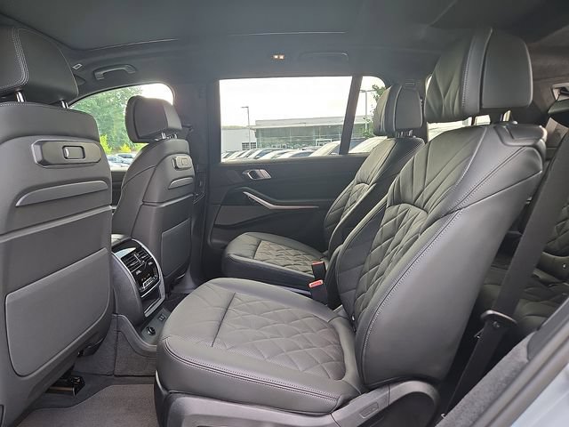 New 2027 BMW X7 xDrive40i w/ M Sport Package AWD/4WD image 6