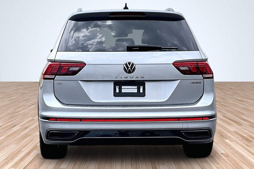 Used 2023 Volkswagen Tiguan SE R-Line AWD/4WD image 4