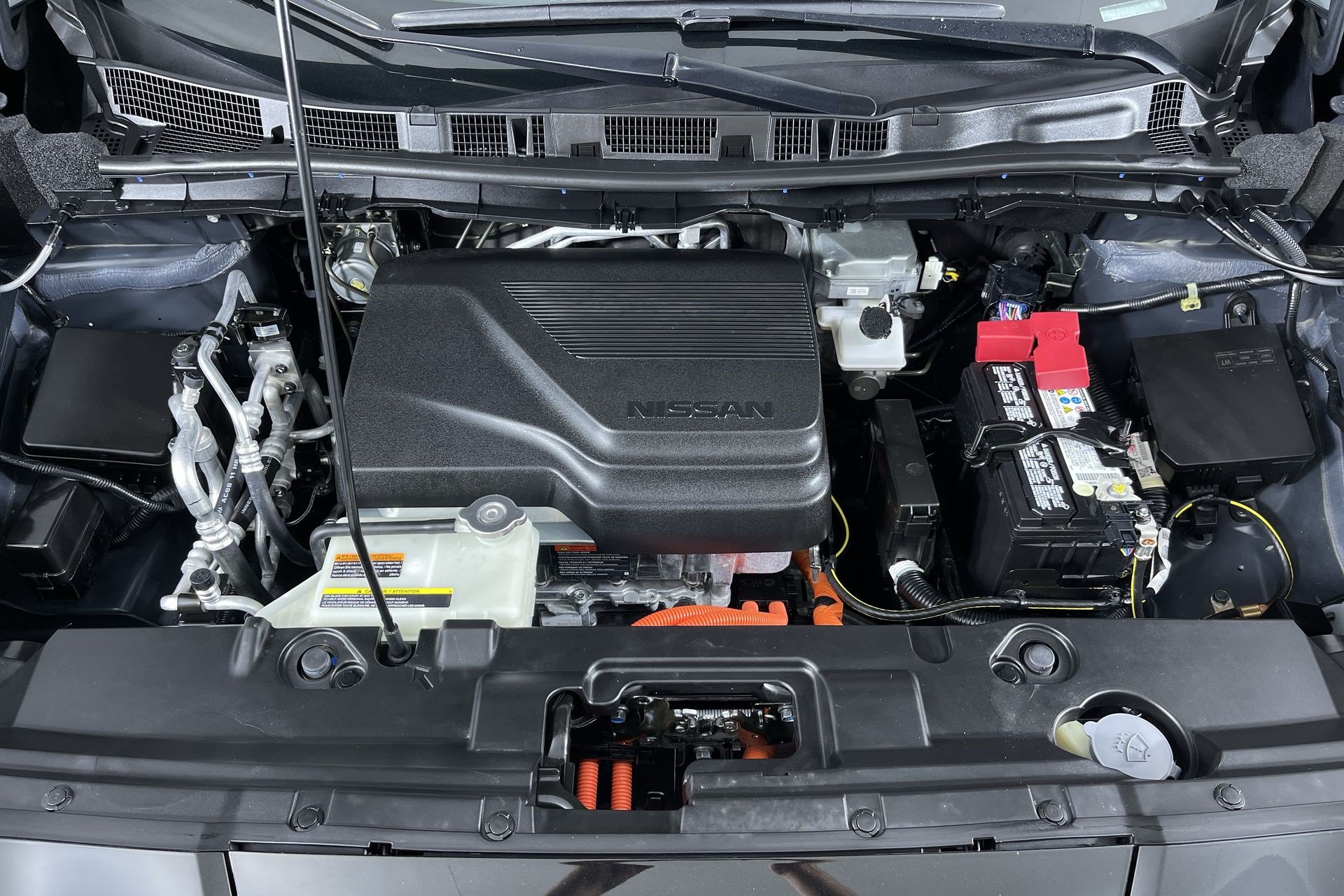 Certified 2025 Nissan Leaf SV Plus FWD image 28
