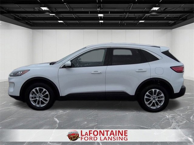 Used 2021 Ford Escape SE image 2