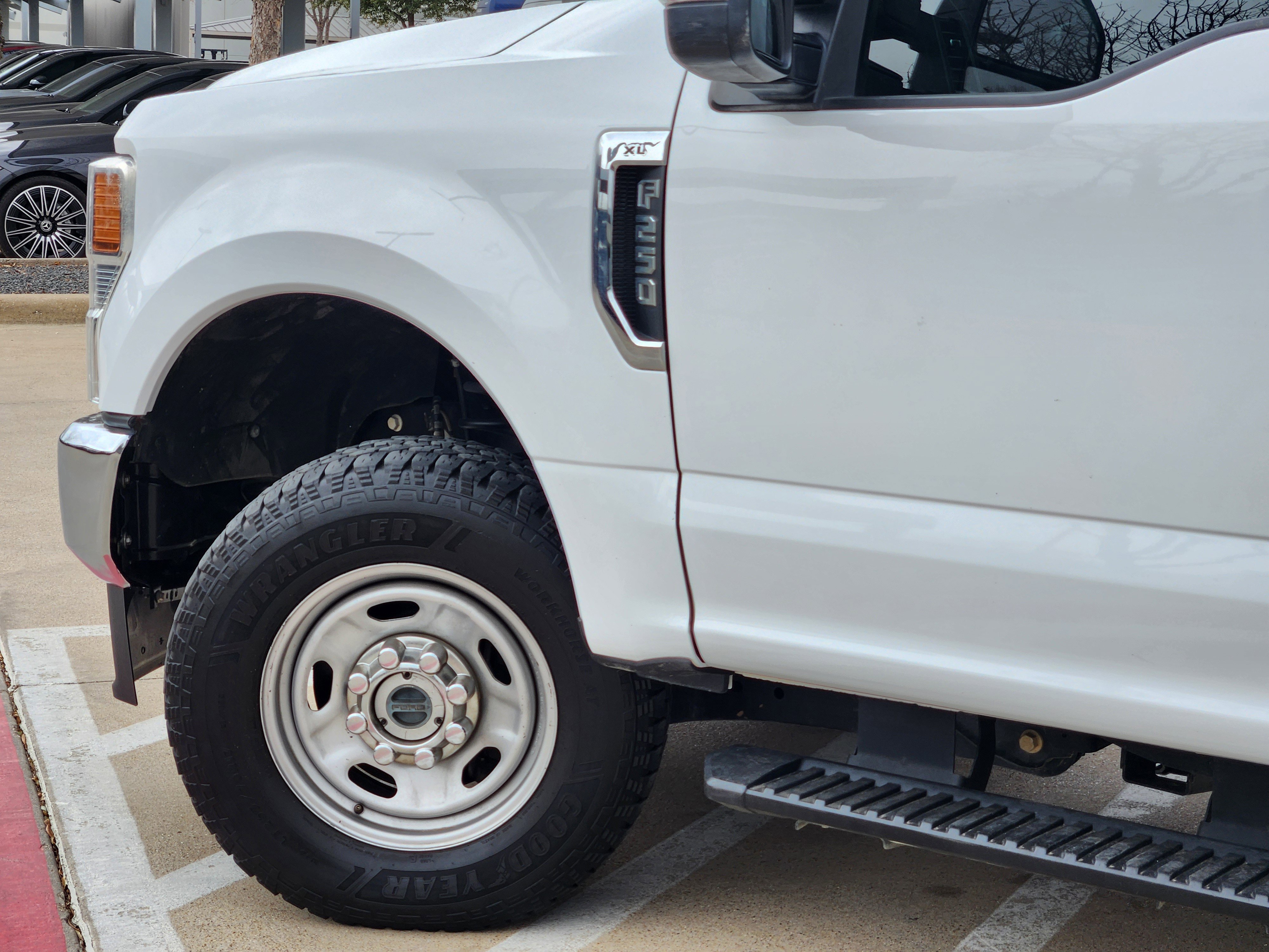 Used 2022 Ford F250 XL w/ Power Equipment Group image 6