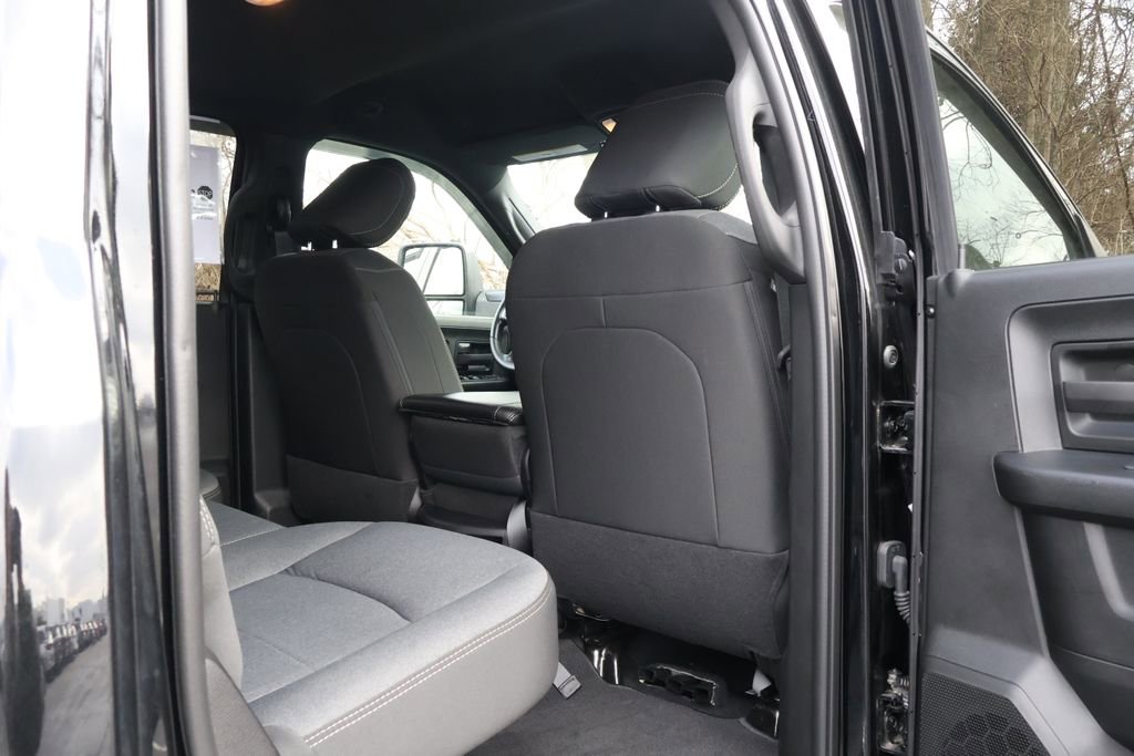 Used 2024 RAM 3500 Tradesman image 41