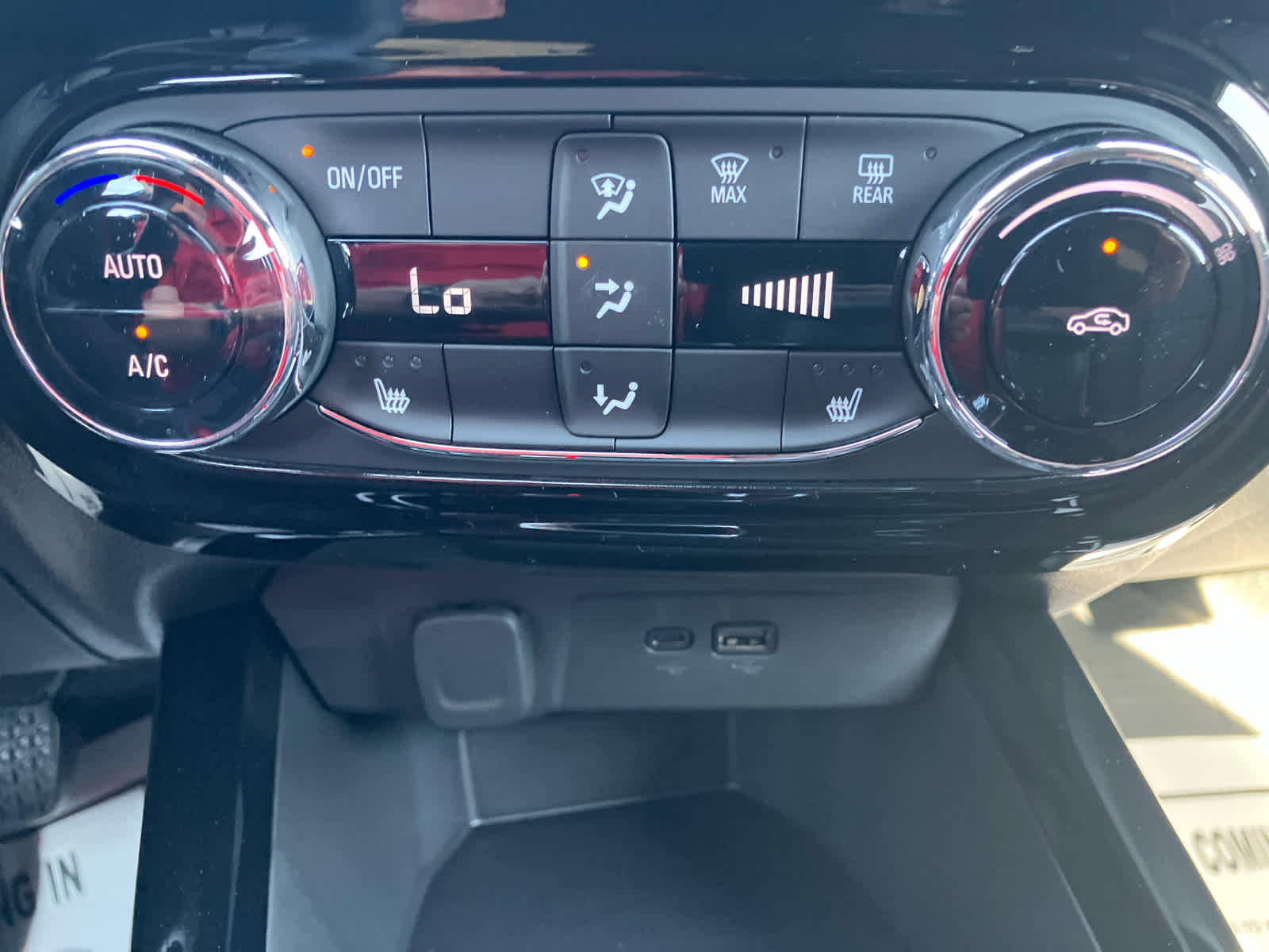 New 2026 Chevrolet Trax RS w/ Driver Confidence Package FWD image 24