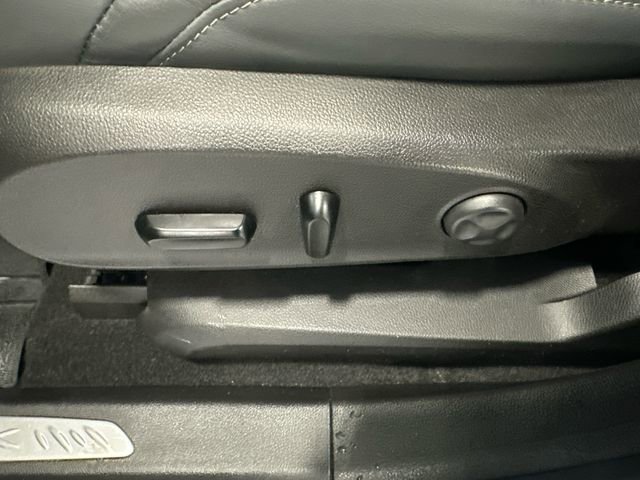 Used 2020 Buick Envision Essence w/ Experience Buick Package image 31