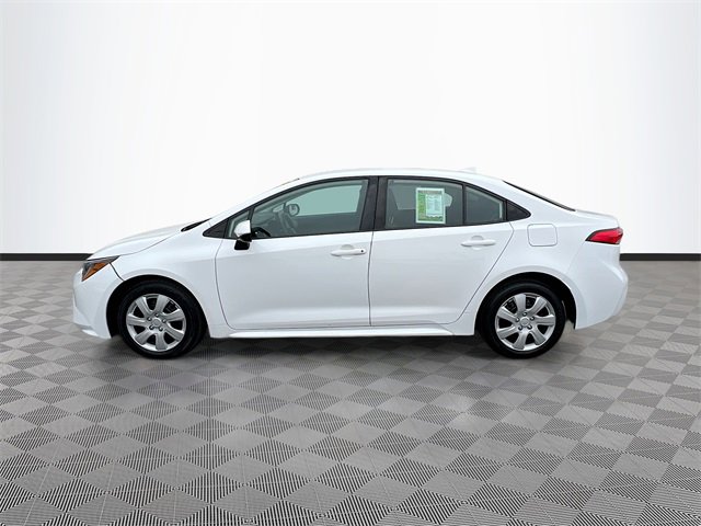 Used 2023 Toyota Corolla LE image 4