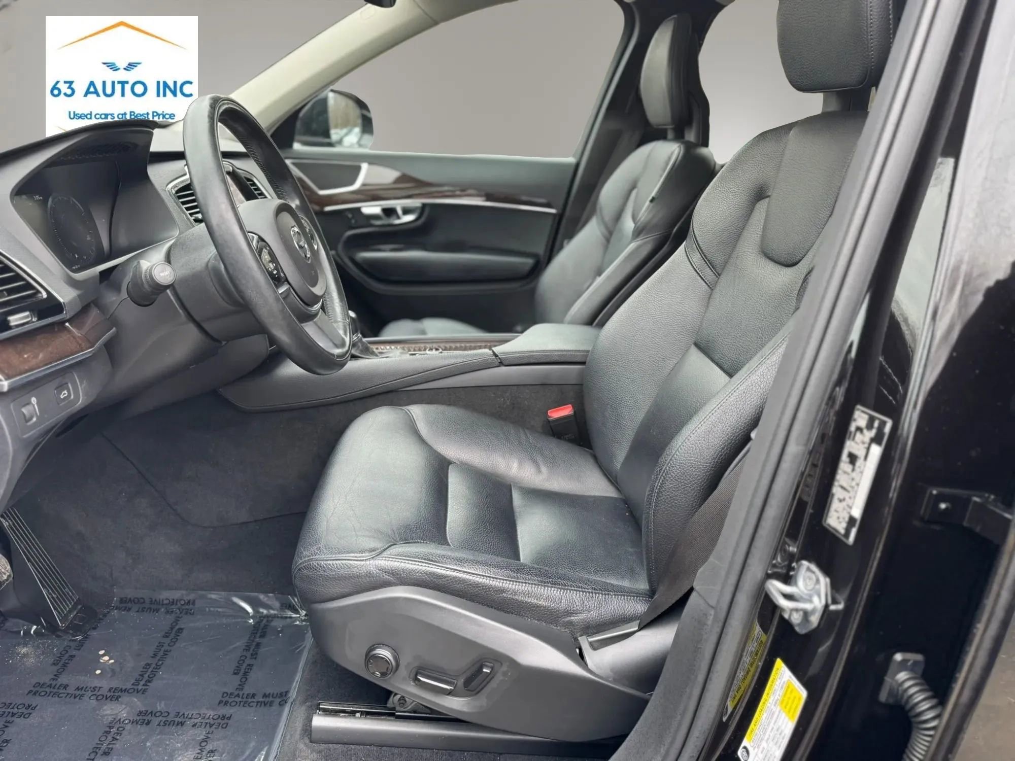 Used 2016 Volvo XC90 T5 Momentum image 11