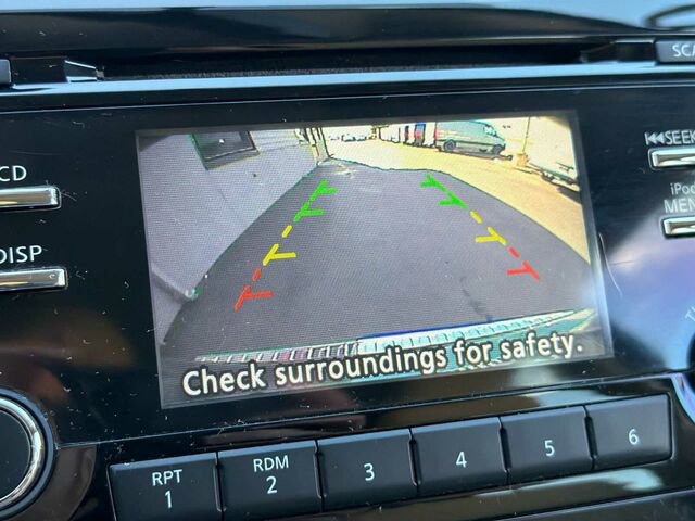 Used 2015 Nissan Rogue S image 23