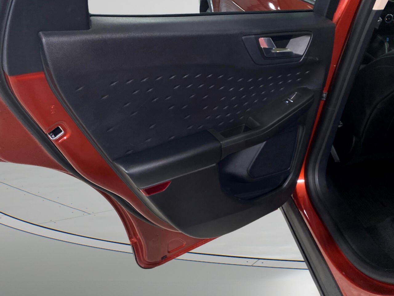 Used 2020 Ford Escape SEL image 7