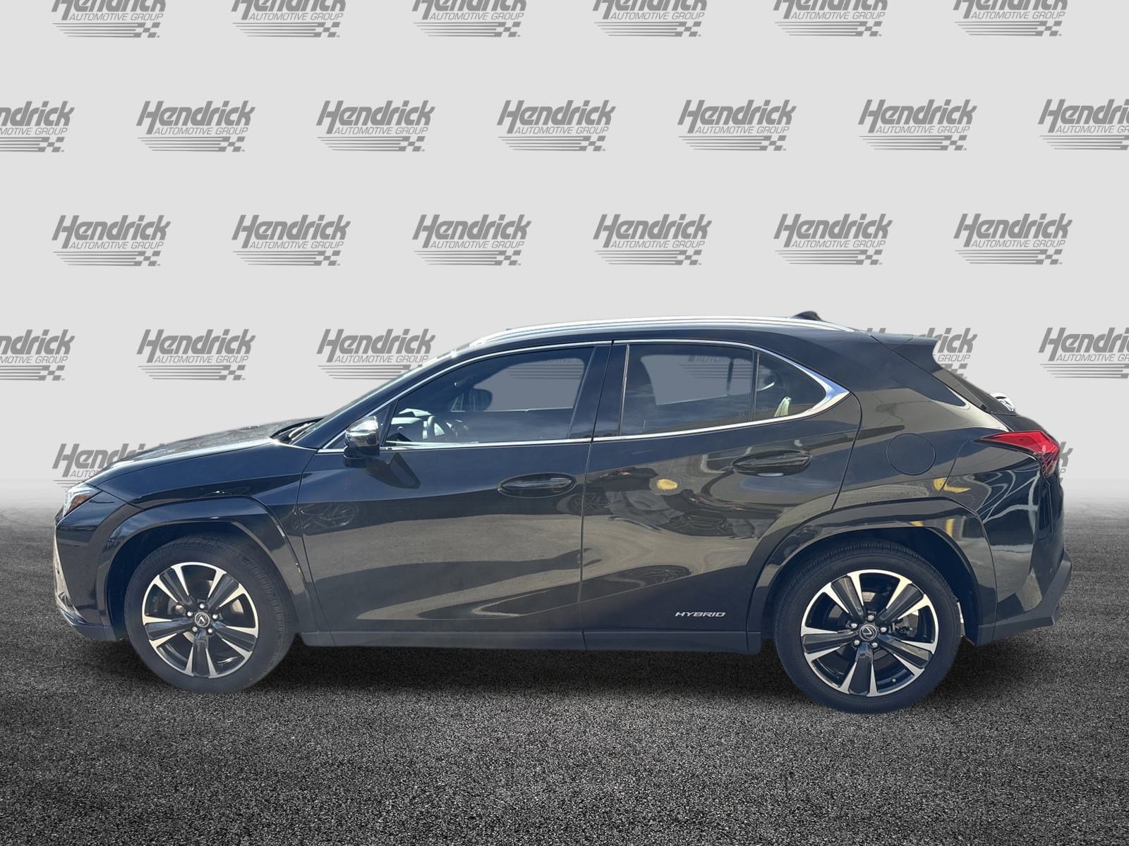 Used 2022 Lexus UX 250h w/ Premium Package image 7