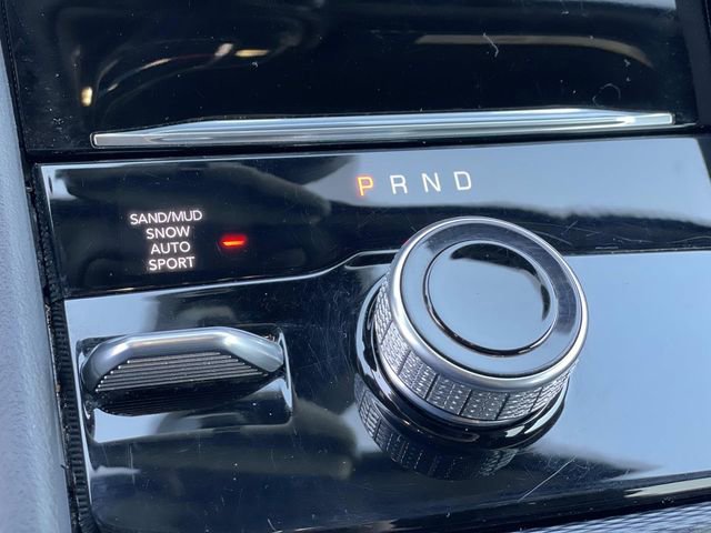 Used 2024 Jeep Grand Cherokee Limited image 16