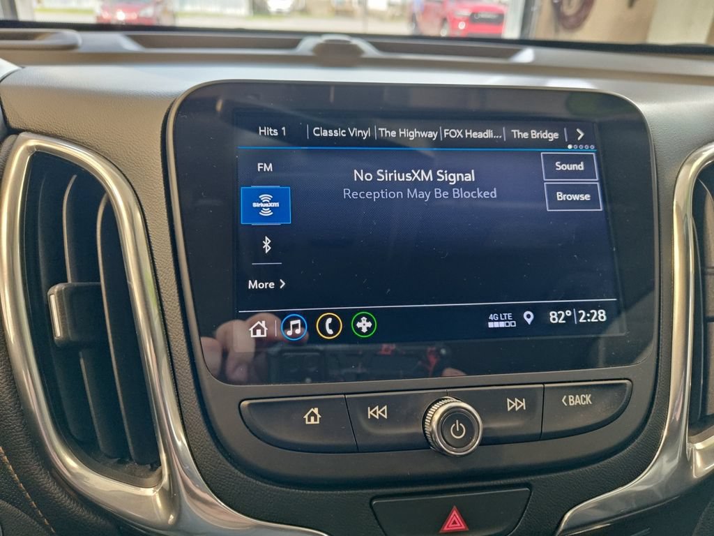 Used 2020 Chevrolet Equinox Premier AWD/4WD image 19