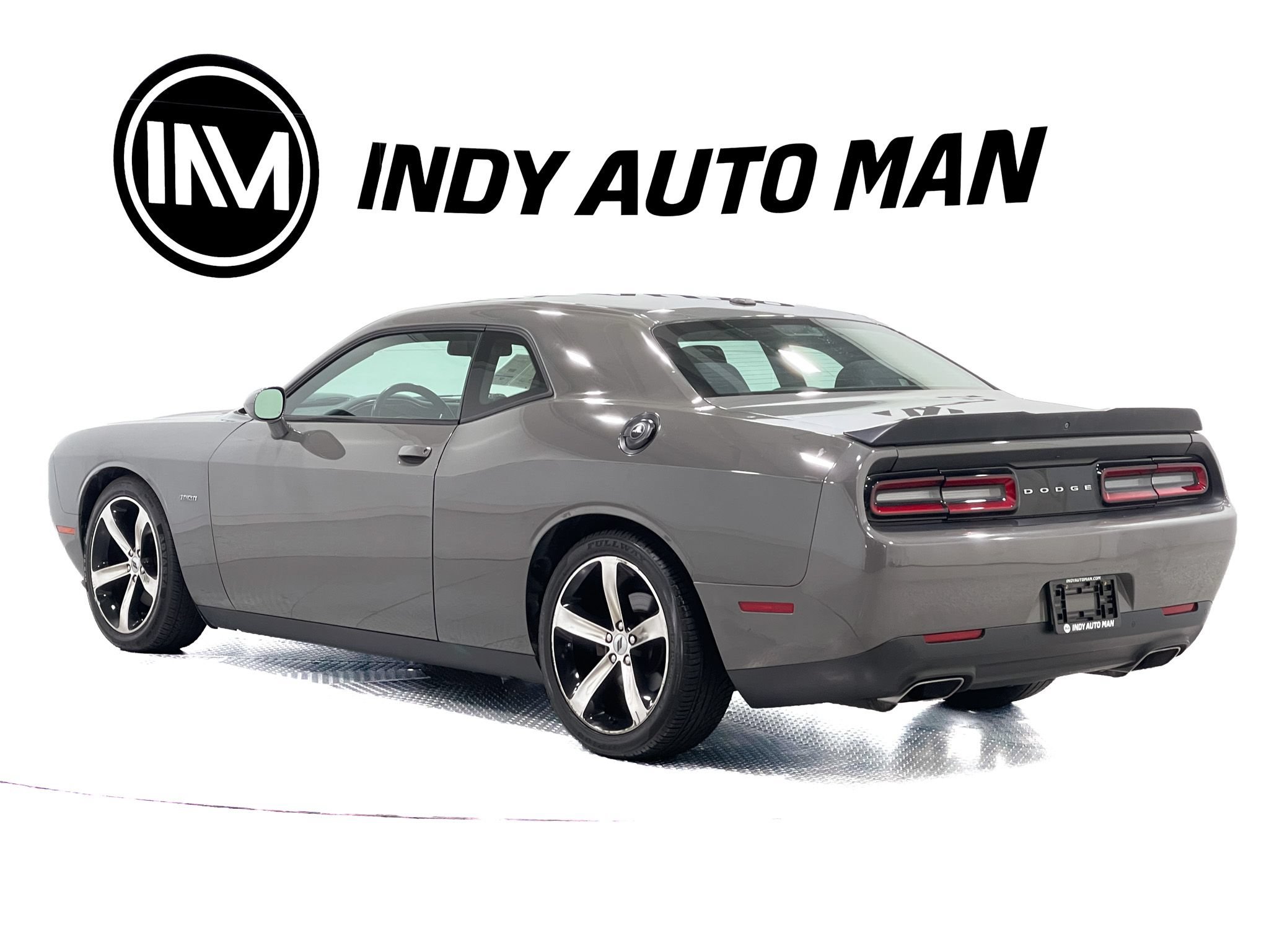 Used 2018 Dodge Challenger R/T RWD image 6