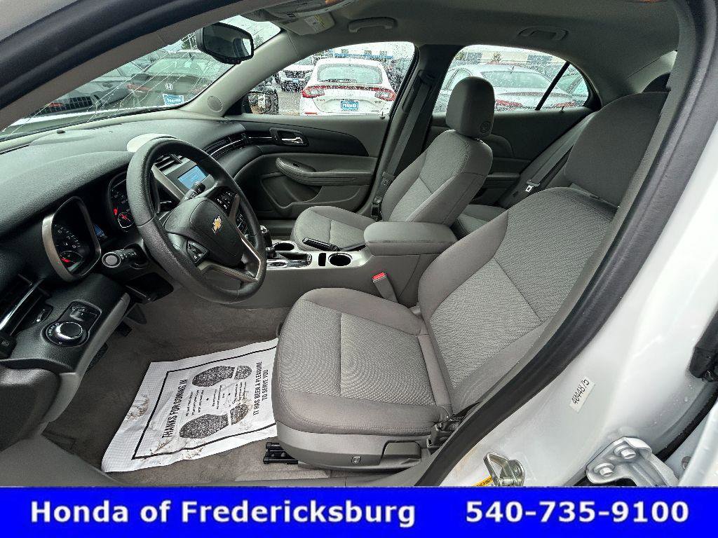 Used 2015 Chevrolet Malibu LS image 29