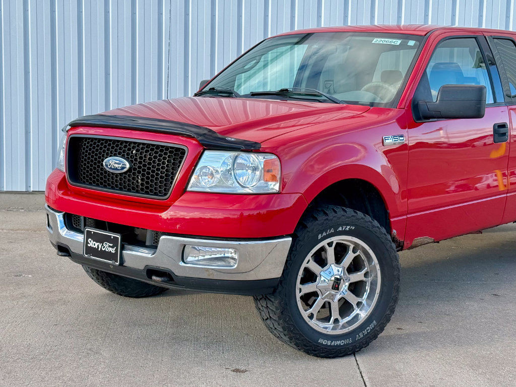 Used 2004 Ford F150 XLT AWD/4WD image 2