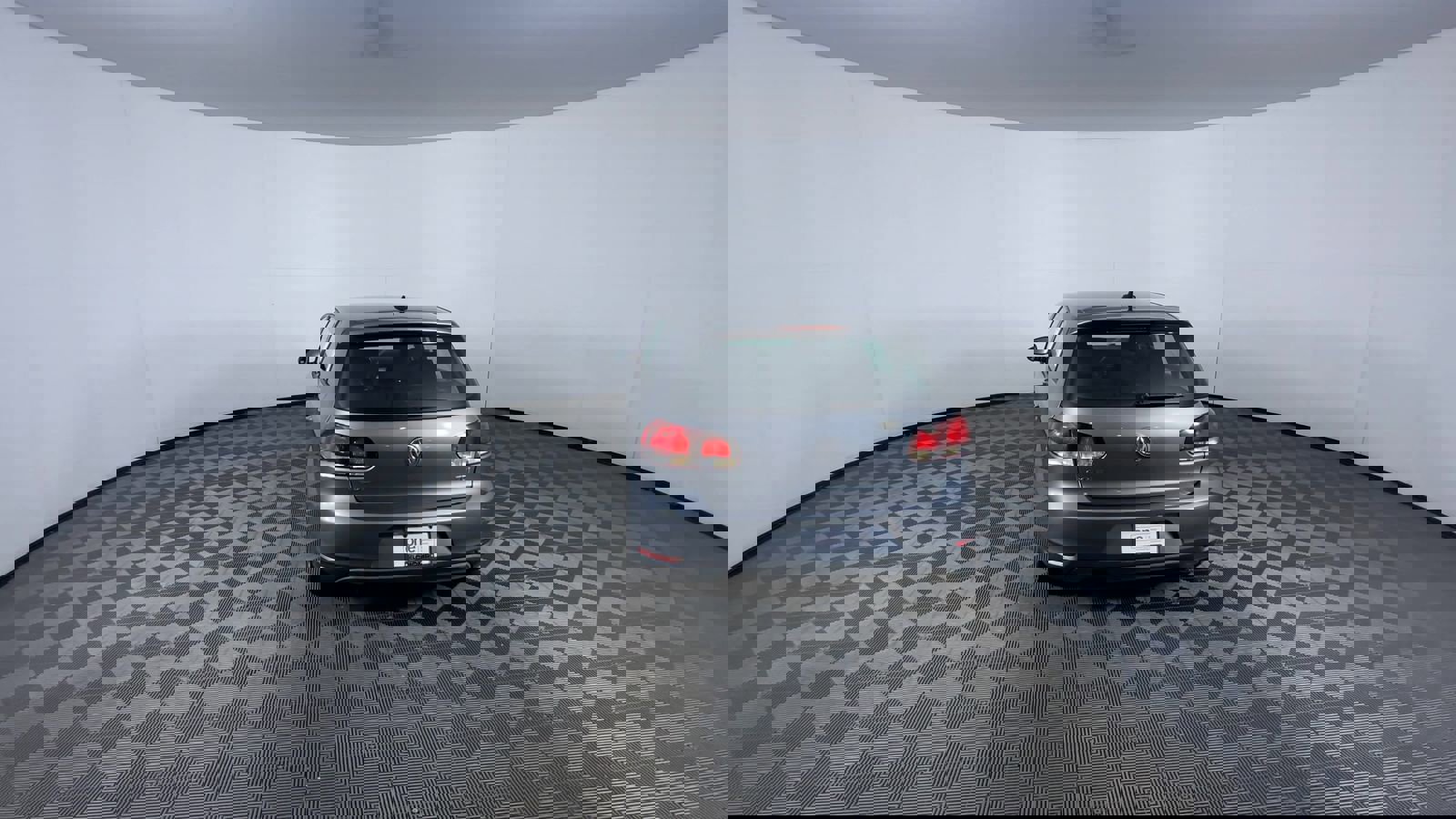 Used 2012 Volkswagen Golf TDI image 7