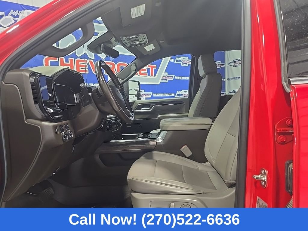 Used 2024 Chevrolet Silverado 2500 LTZ w/ LTZ Premium Package image 15