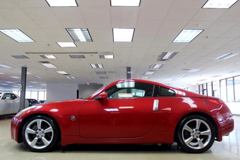 Used 2006 Nissan 350Z Base w/ (N93) Cargo Convenience Pkg image 4