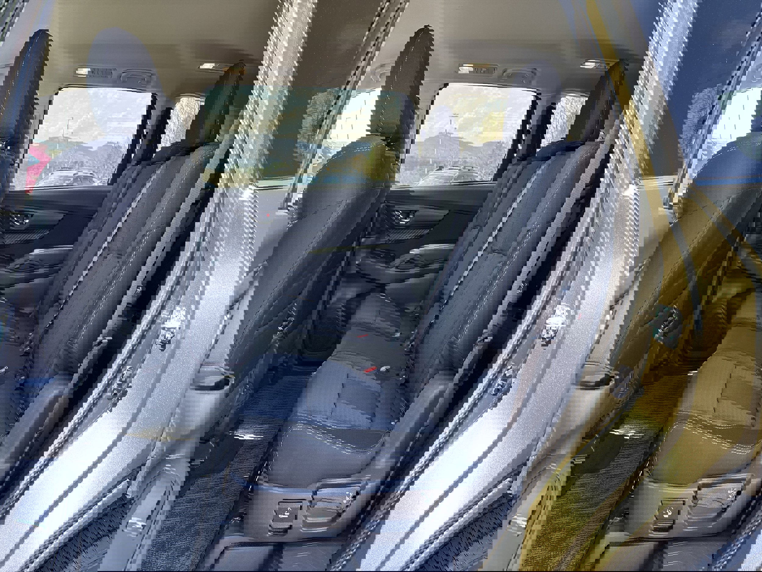 Certified 2025 Subaru Ascent Premium image 32