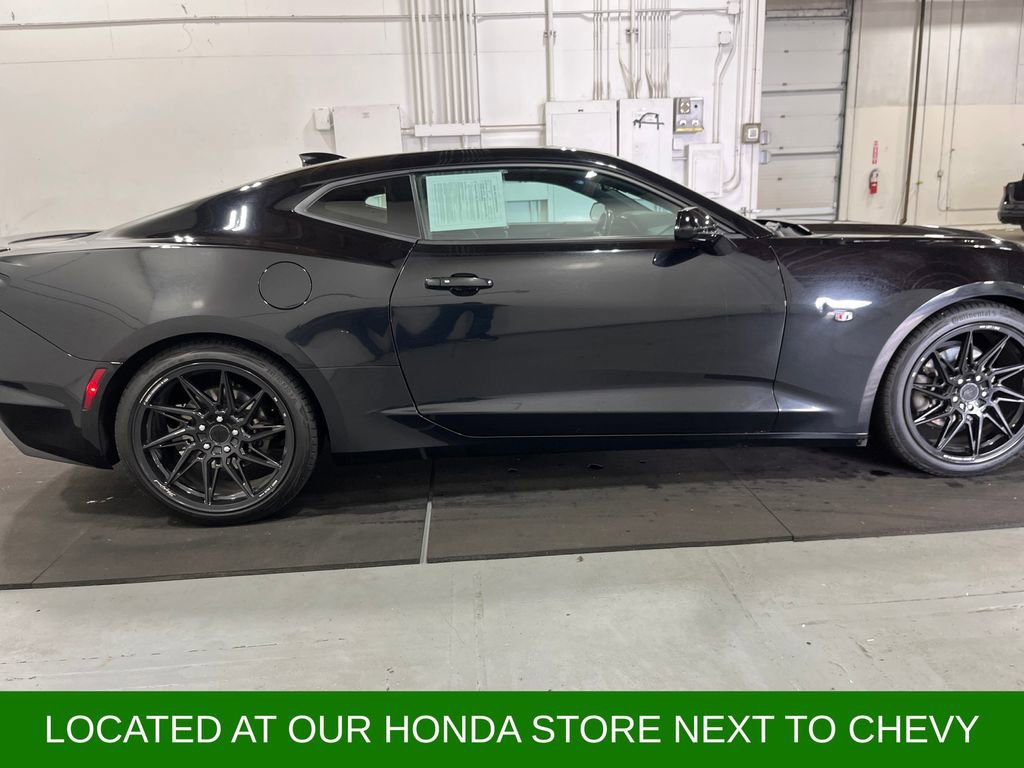 Used 2021 Chevrolet Camaro LT w/ RS Package image 9