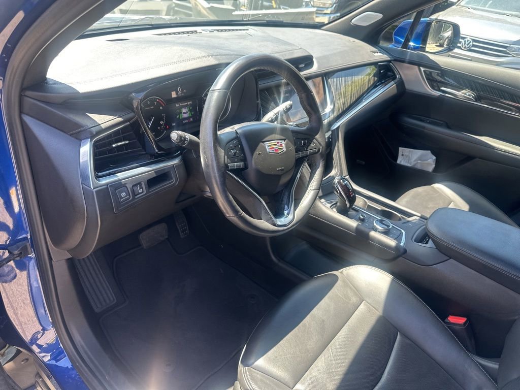 Used 2023 Cadillac XT6 Premium Luxury AWD/4WD image 10