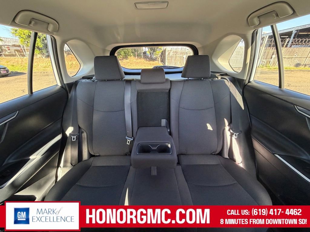 Used 2024 Toyota RAV4 LE image 8
