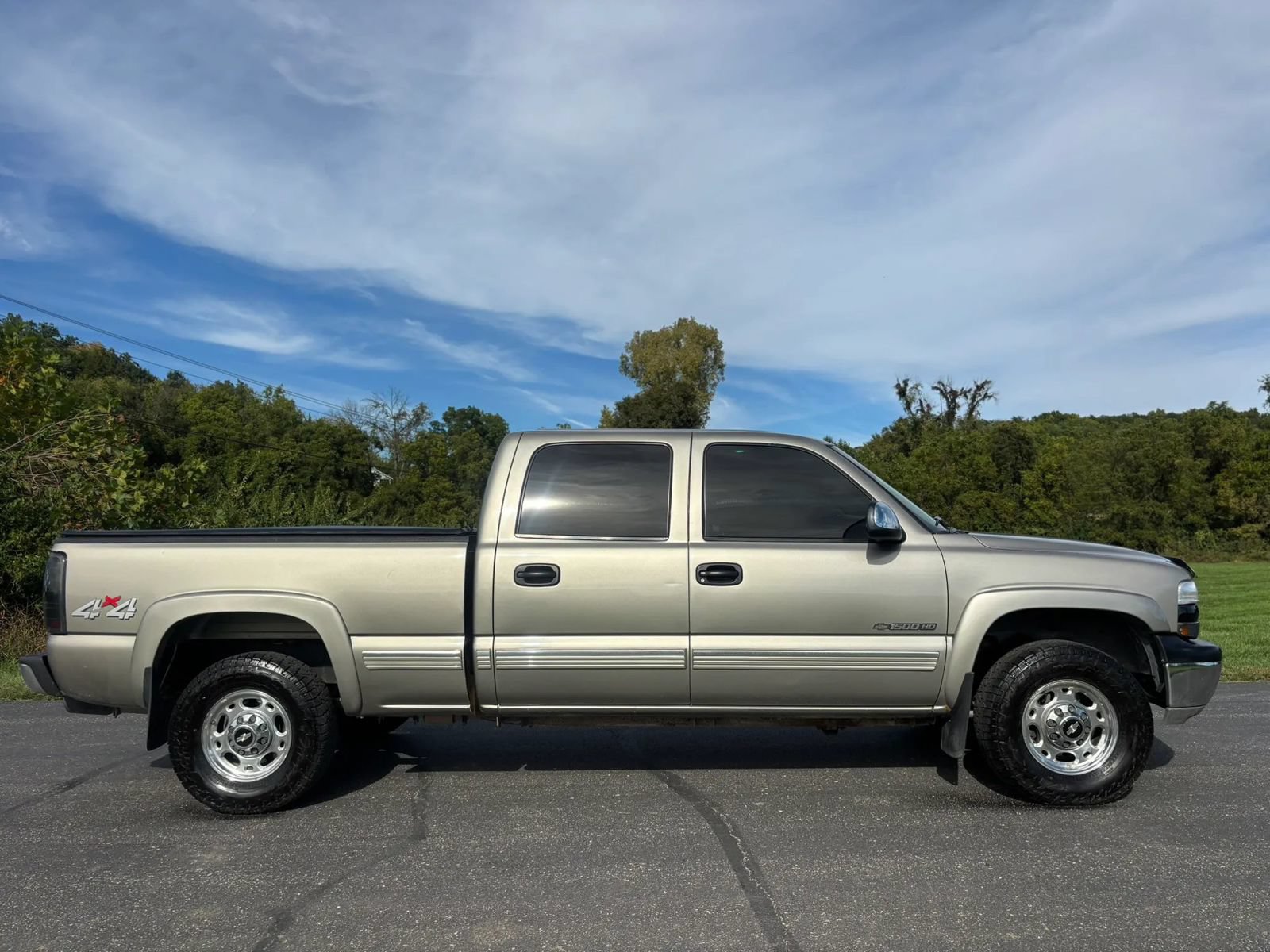Used 2002 Chevrolet Silverado 1500 LT AWD/4WD image 6