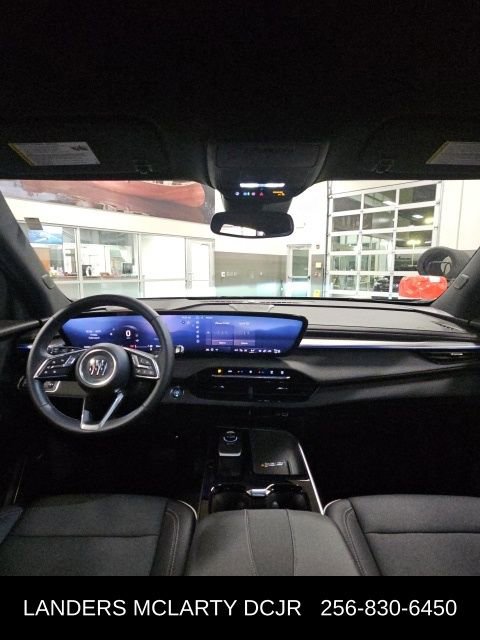 Used 2025 Buick Enclave Preferred image 26