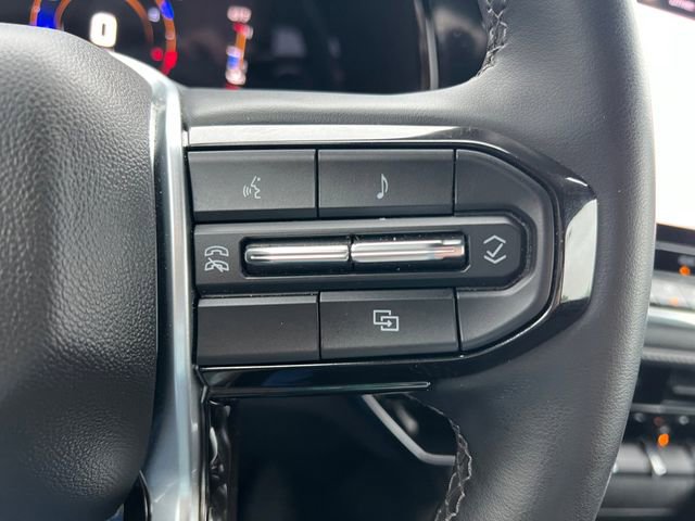 Used 2023 Chevrolet Colorado LT RWD image 23