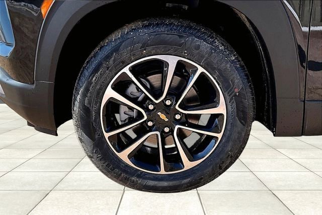 New 2026 Chevrolet TrailBlazer LT w/ Convenience Package AWD/4WD image 8