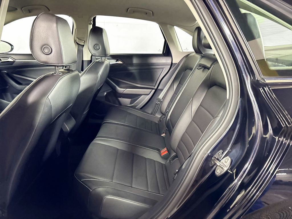 Used 2024 Volkswagen Jetta SE FWD image 19