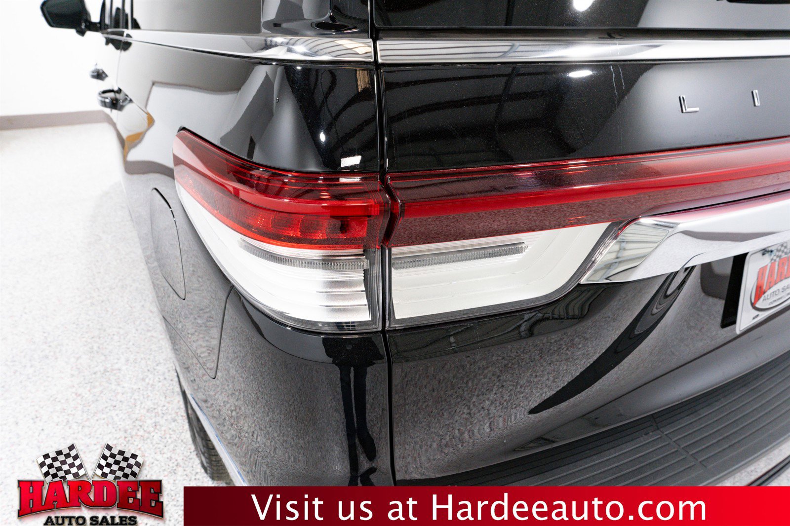 Used 2024 Lincoln Navigator Reserve w/ Equipment Group 201A image 9