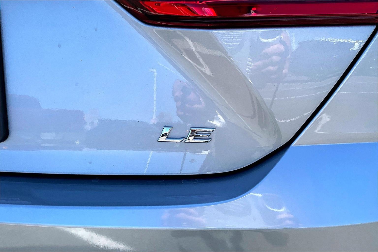 Used 2025 Toyota Camry LE FWD image 8