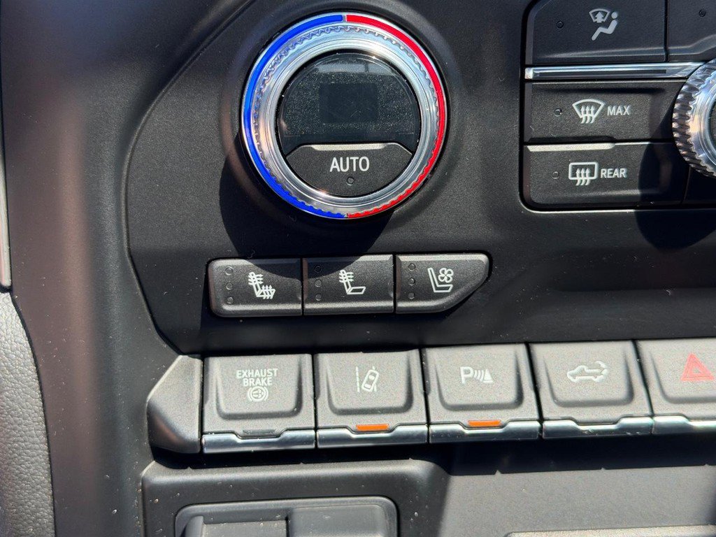 Used 2023 GMC Sierra 2500 Denali w/ Denali Ultimate Package image 24