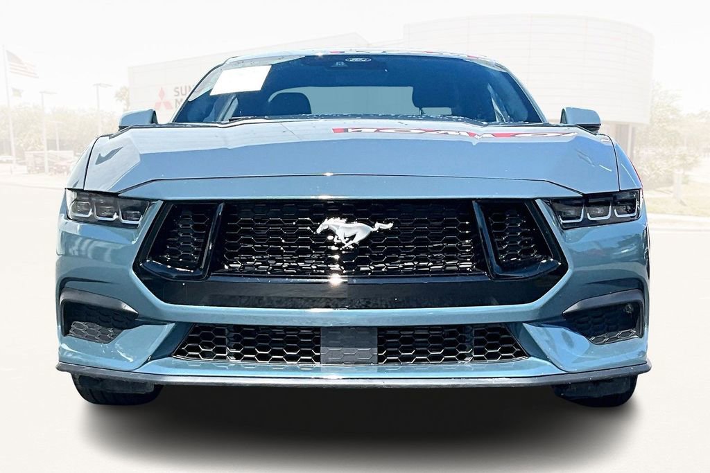Used 2024 Ford Mustang Coupe RWD image 2