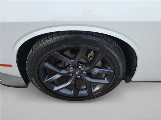 Used 2022 Dodge Challenger GT w/ Blacktop Package image 9