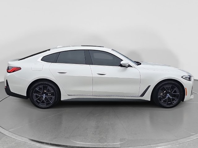 Used 2022 BMW i4 eDrive40 w/ Premium Package RWD image 2