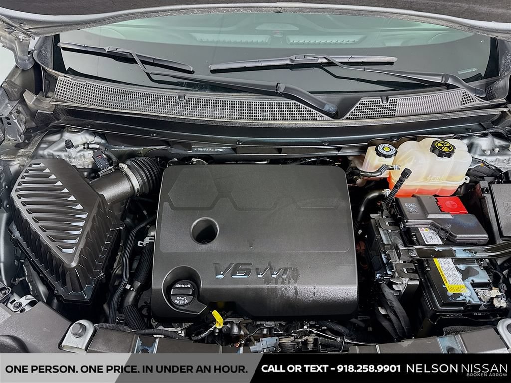 Used 2024 Chevrolet Traverse Premier w/ Redline Edition AWD/4WD image 33